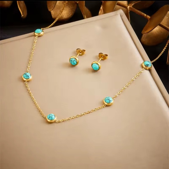 Turquoise and 18k Gold plated steel Necklace Set - Picture 7 of 7